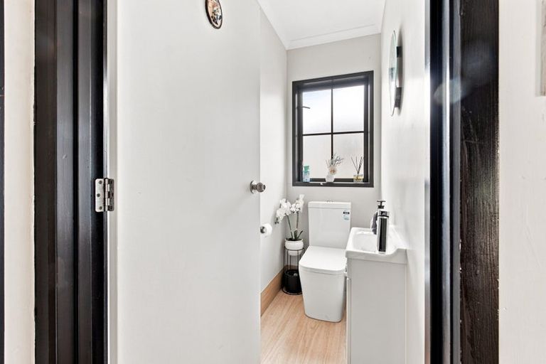 Photo of property in 11 Whitbourne Heights, Manurewa, Auckland, 2105