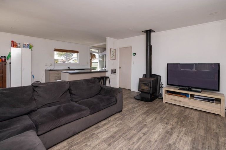 Photo of property in 11b Lyn Grove, Papamoa Beach, Papamoa, 3118