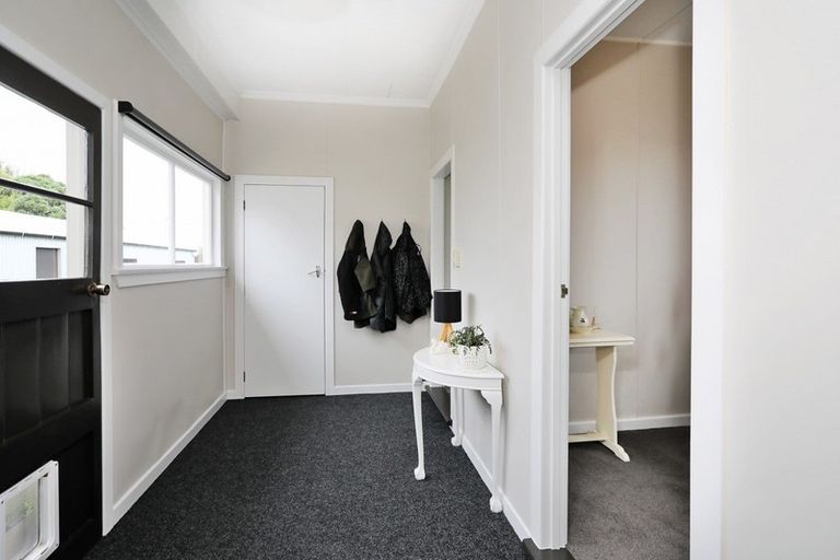 Photo of property in 57 Renfrew Street, Waikiwi, Invercargill, 9810