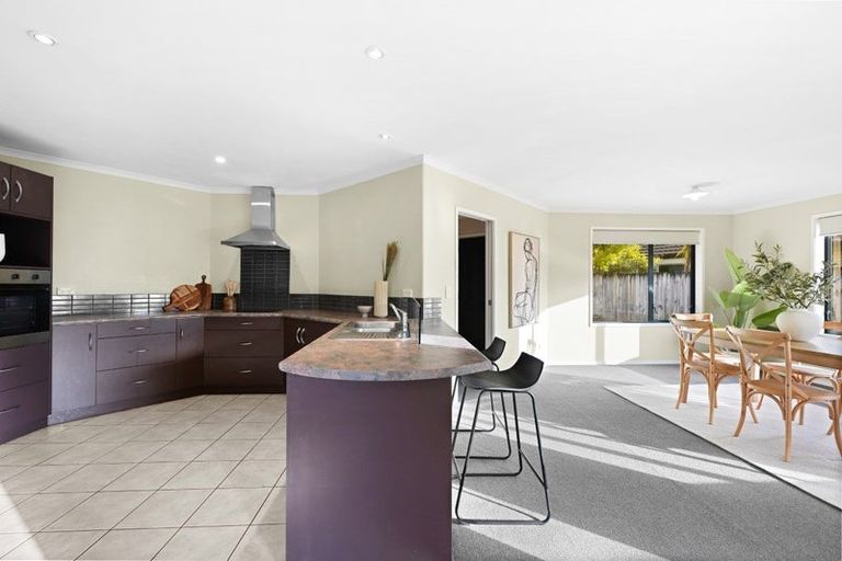 Photo of property in 41 Ravenscourt Place, Huntington, Hamilton, 3210