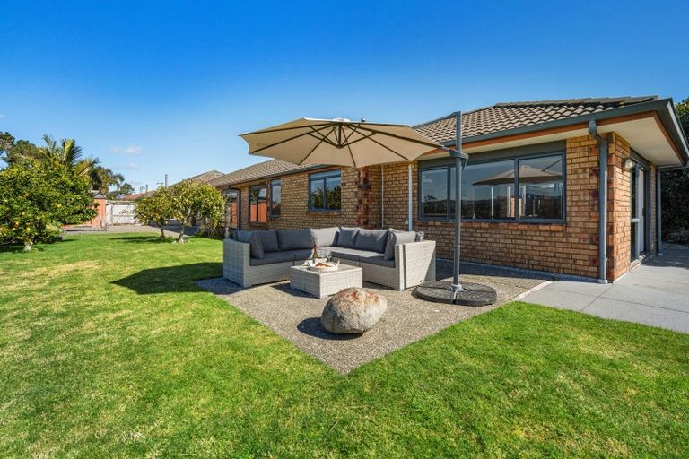 Photo of property in 38 Kereru Place, Pyes Pa, Tauranga, 3112