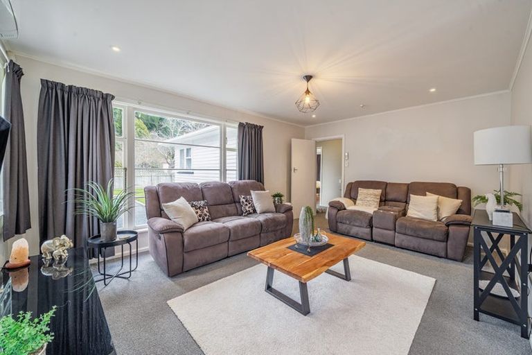 Photo of property in 95 Hine Road, Wainuiomata, Lower Hutt, 5014