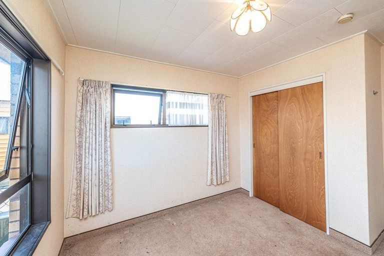 Photo of property in 12 Warwick Place, Springvale, Whanganui, 4501
