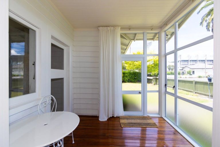 Photo of property in 29 Latham Street, Napier South, Napier, 4110