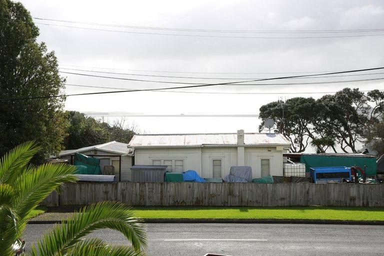 Photo of property in 20 Ealing Crescent, Beachlands, Auckland, 2018