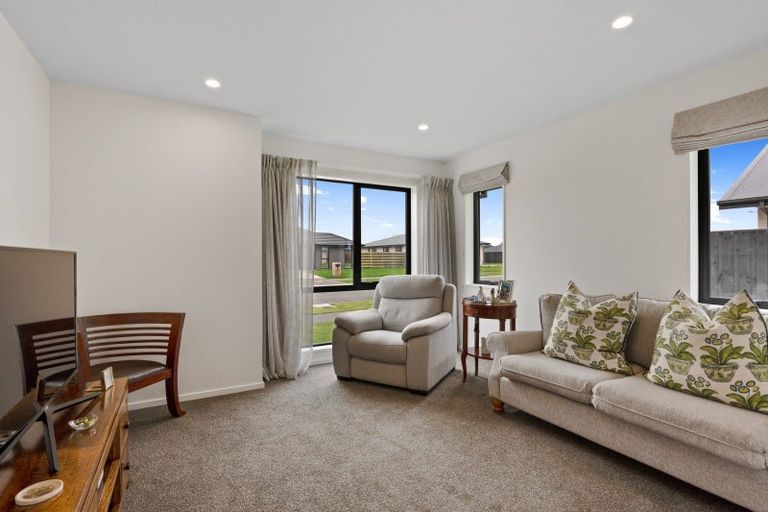 Photo of property in 40 Eric Crozier Road, Darfield, 7571