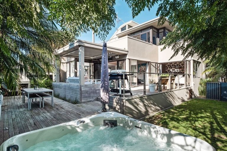 Photo of property in 91 Muricata Avenue, Mount Maunganui, 3116