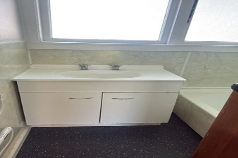 Photo of property in 33 Marsden Street, Hauraki, Auckland, 0622