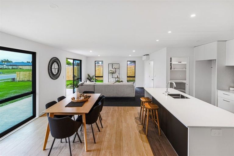 Photo of property in 45 Suffolk Drive, Kirwee, 7571