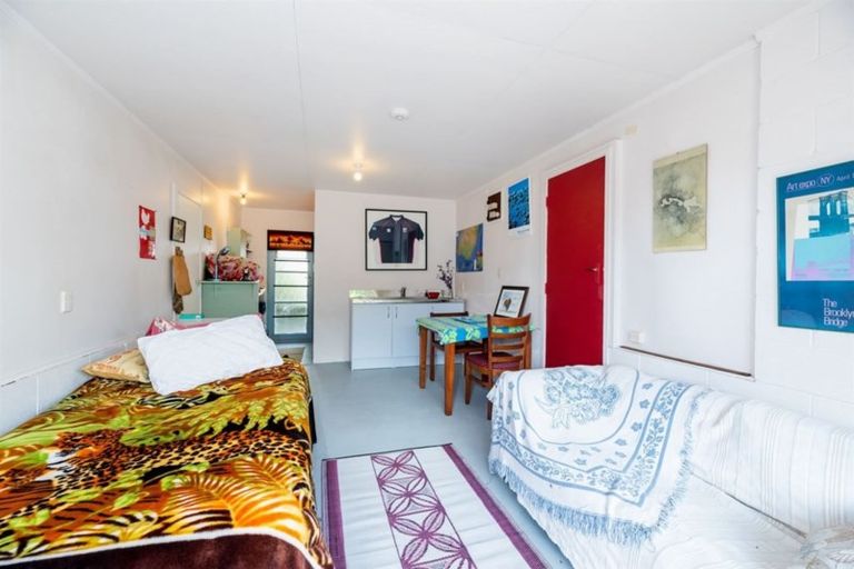 Photo of property in 2/23 Nile Road, Milford, Auckland, 0620