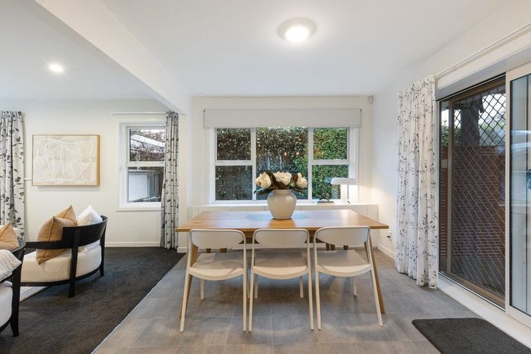 Photo of property in 12 Remuera Avenue, Cashmere, Christchurch, 8022