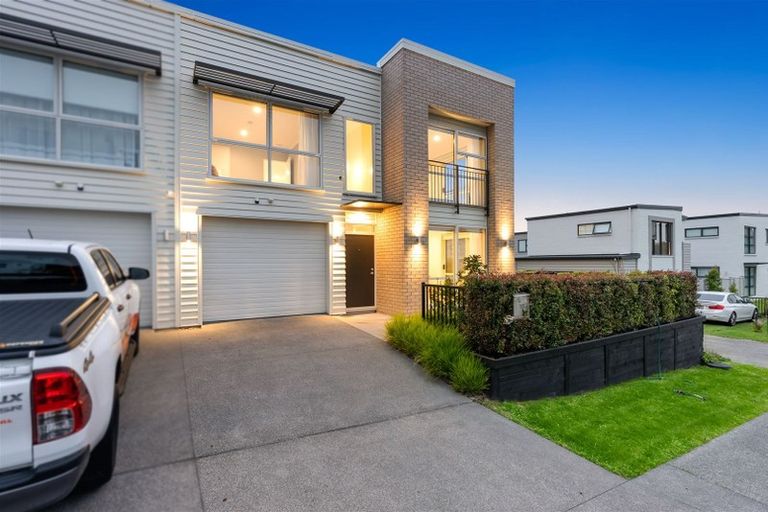 Photo of property in 108 Matairangi Avenue, Totara Heights, Auckland, 2105