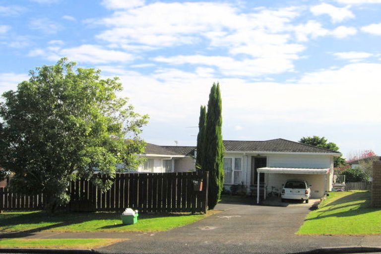 Photo of property in 2/4 Espada Place, Clover Park, Auckland, 2019