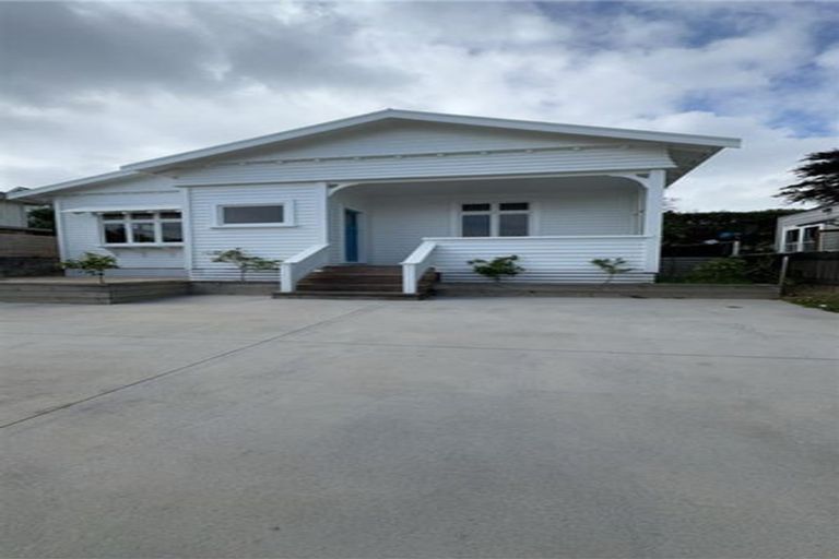 Photo of property in 51 Vivian Street, New Plymouth, 4310
