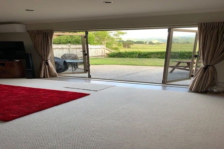 Photo of property in 76 The Drive, Paraparaumu Beach, Paraparaumu, 5032