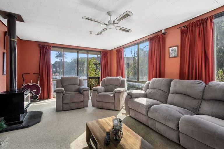 Photo of property in 46 Mellsop Avenue, Waiuku, 2123