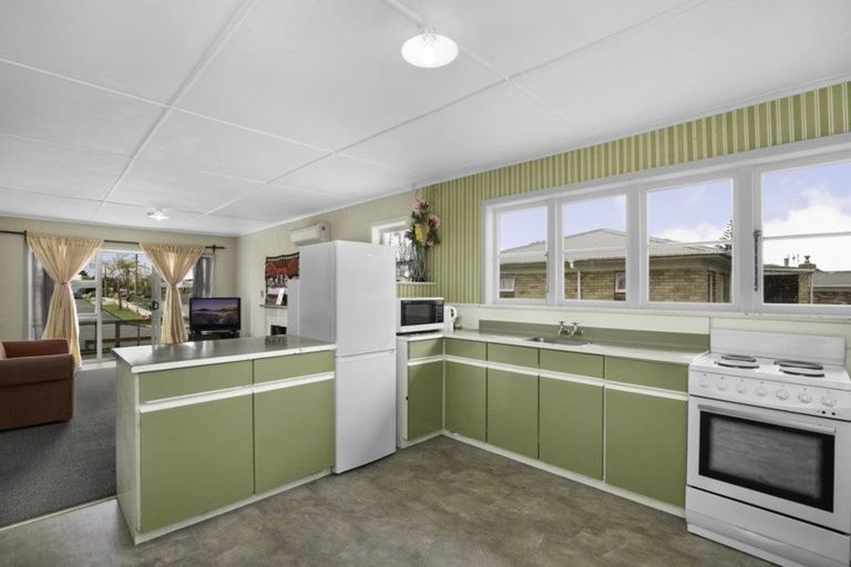 Photo of property in 32 Montgomery Avenue, Pukekohe, 2120