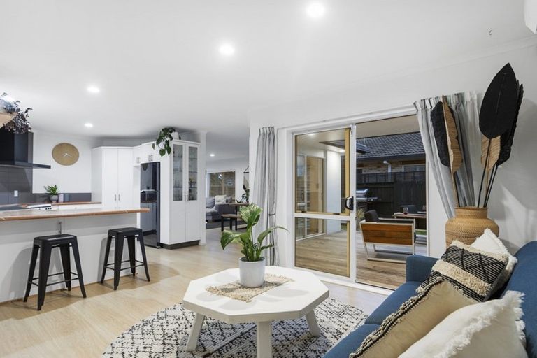 Photo of property in 33 Arabian Drive, Papamoa Beach, Papamoa, 3118