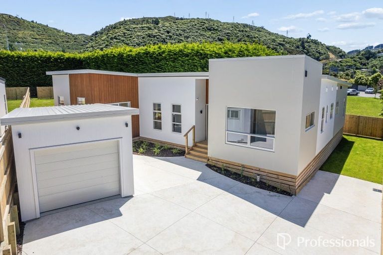 Photo of property in Manor Park, 6 Manor Park Road, Manor Park, Lower Hutt, 5019