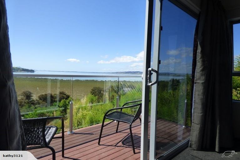 Photo of property in 19 Harbour View Road, Onerahi, Whangarei, 0110