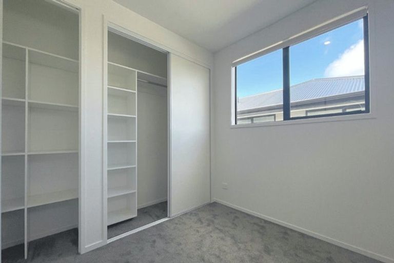 Photo of property in 4/137 Tirimoana Road, Te Atatu South, Auckland, 0602