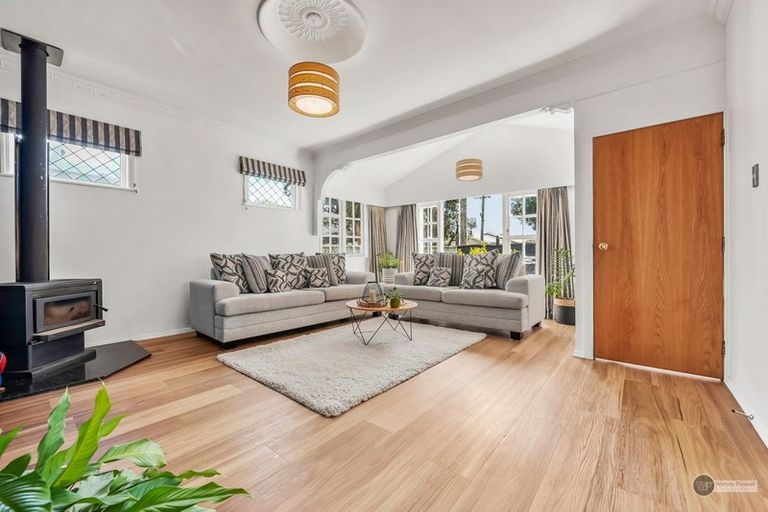 Photo of property in 8 Bauchop Road, Waterloo, Lower Hutt, 5011