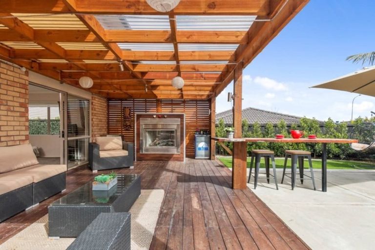 Photo of property in 9 Breon Place, Flat Bush, Auckland, 2016