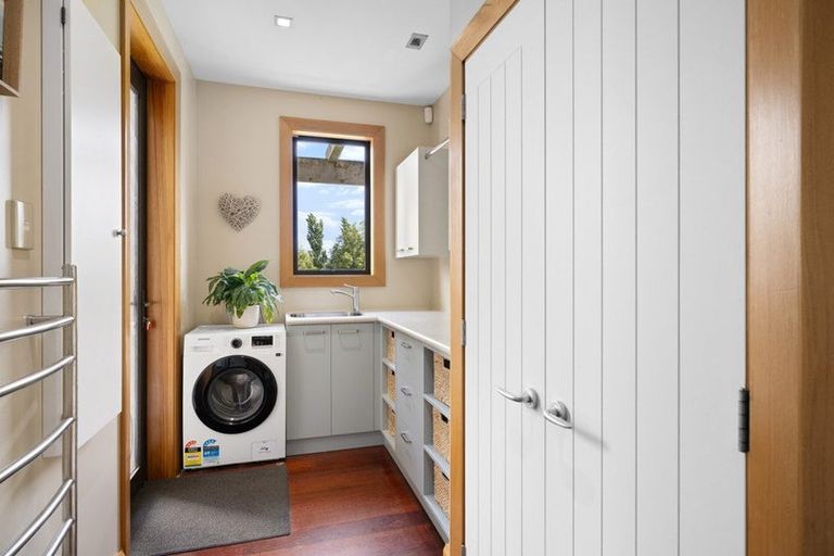 Photo of property in 893 Cashmere Road, Halswell, Christchurch, 8025