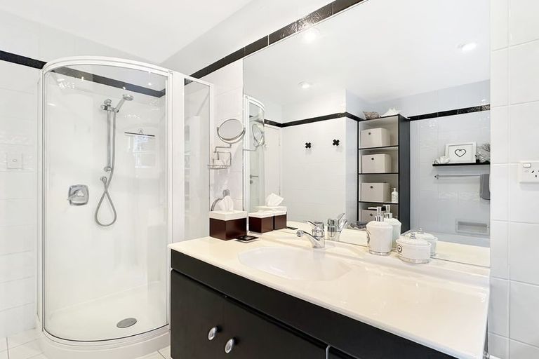 Photo of property in 13 English Bay Road, Opua, 0200