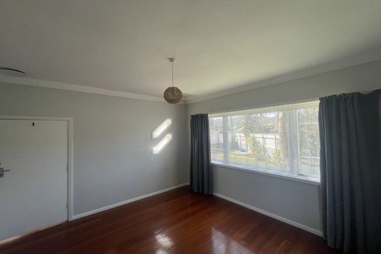 Photo of property in 923 High Street, Avalon, Lower Hutt, 5011