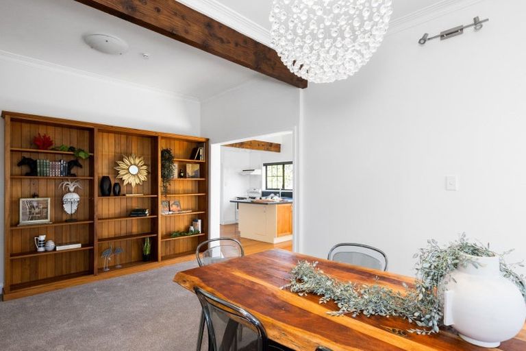 Photo of property in 25 Enfield Road, Hospital Hill, Napier, 4110