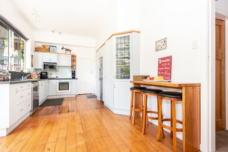 Photo of property in 11 Jellicoe Street, Mangapapa, Gisborne, 4010