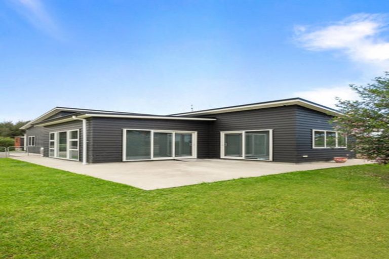 Photo of property in 11 Maury Place, Foxton, 4814