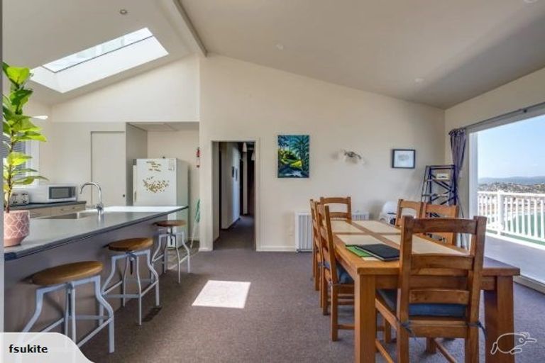 Photo of property in 27 View Road, Houghton Bay, Wellington, 6023