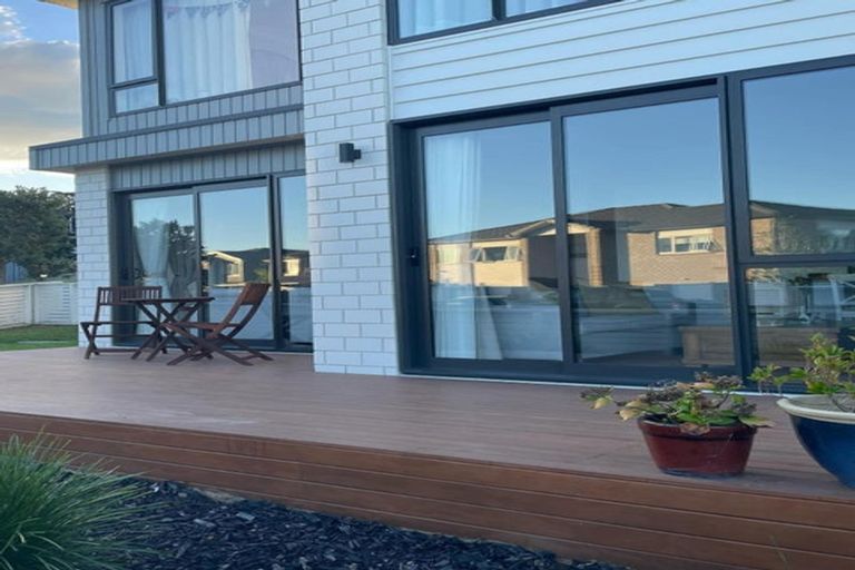 Photo of property in 13 Brickworks Bay Road, Hobsonville, Auckland, 0618