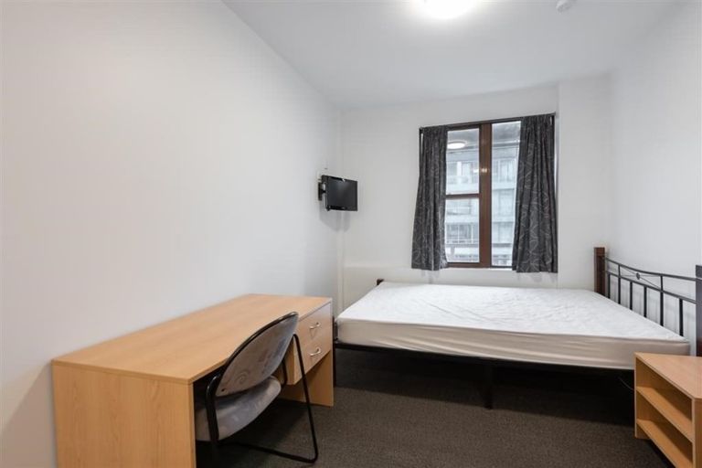 Photo of property in Orange Apartments/victoria Centr, 910/169 The Terrace, Wellington Central, Wellington, 6011