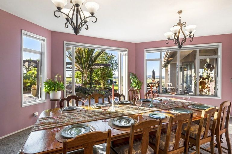 Photo of property in 288 Rimmer Road, Helensville, 0875