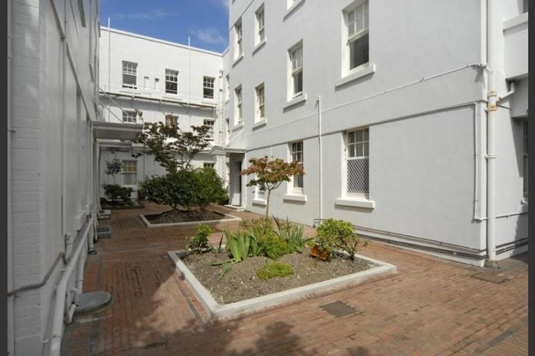 Photo of property in Blythswood Flats, 28/3 Aro Street, Aro Valley, Wellington, 6021