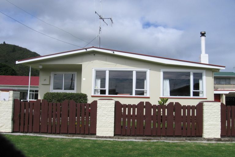 Photo of property in 15 Aputa Avenue, Te Puru, Thames, 3575