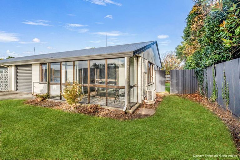 Photo of property in 38 Oakhampton Street, Hornby, Christchurch, 8042