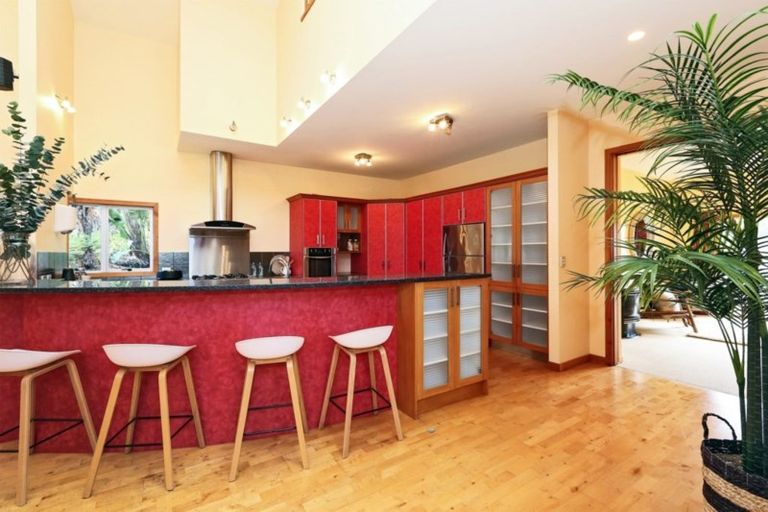 Photo of property in 100 Tironui Drive, Taradale, Napier, 4112