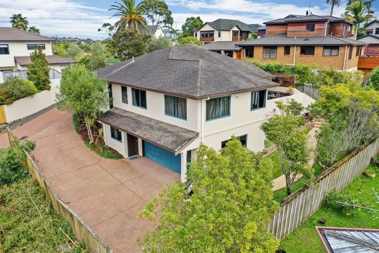 Photo of property in 23 Capri Place, Unsworth Heights, Auckland, 0632