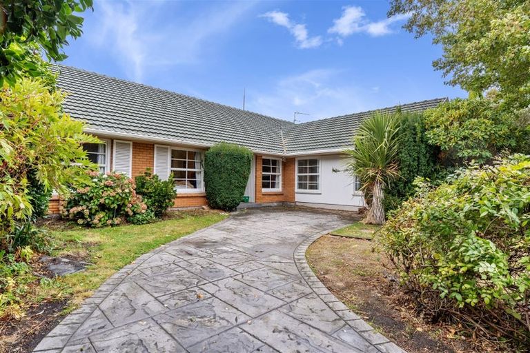 Photo of property in 60 Parkstone Avenue, Ilam, Christchurch, 8041