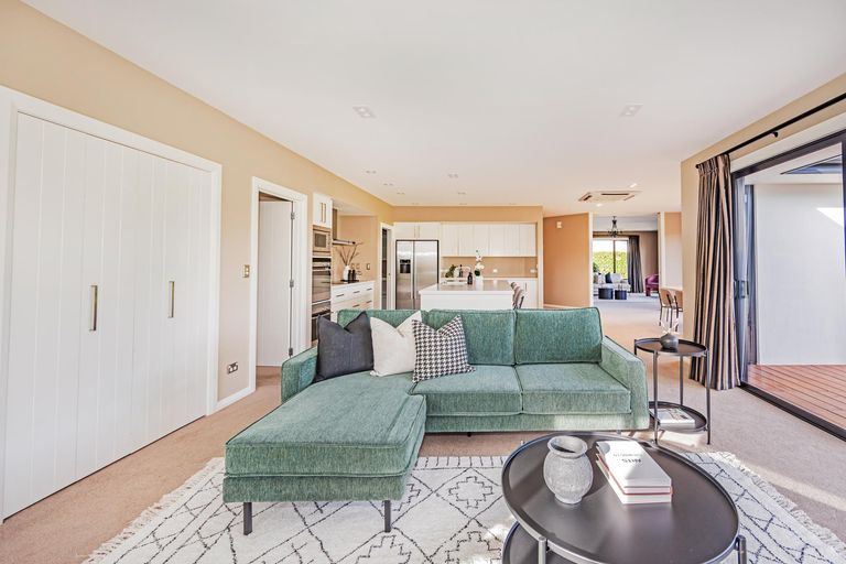 Photo of property in 2 Mcmullan Place, Oamaru North, Oamaru, 9400