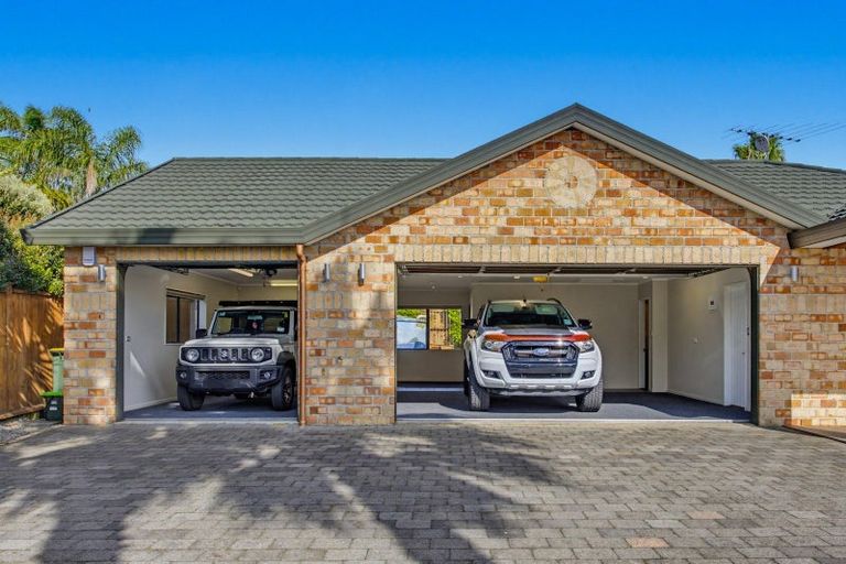 Photo of property in 65 Sunny Crescent, Huapai, Kumeu, 0810