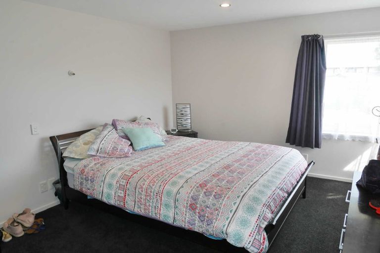 Photo of property in 22 Thistledown Place, Woolston, Christchurch, 8062