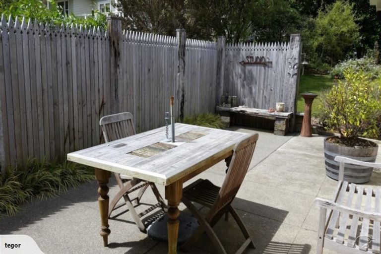 Photo of property in 47 Seddon Street, Waikanae, 5036