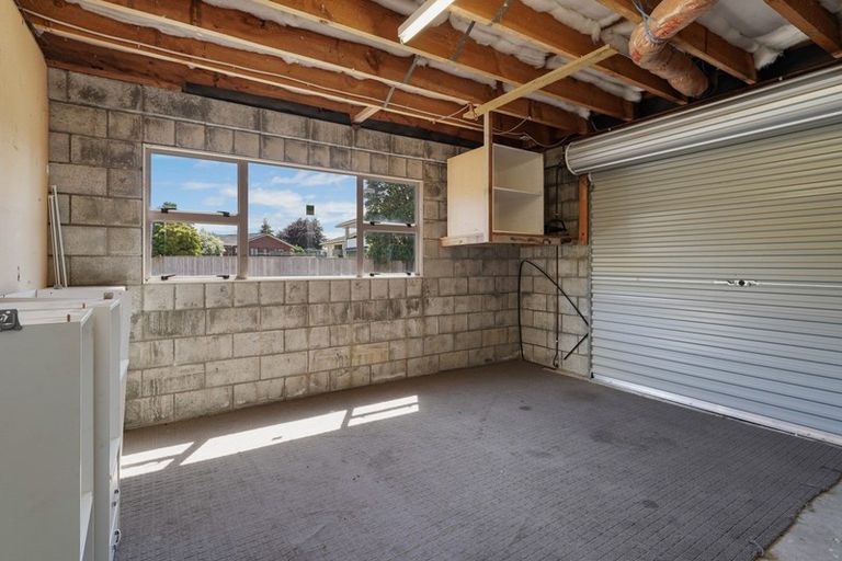 Photo of property in 5 Chilton Drive, Paraparaumu, 5032