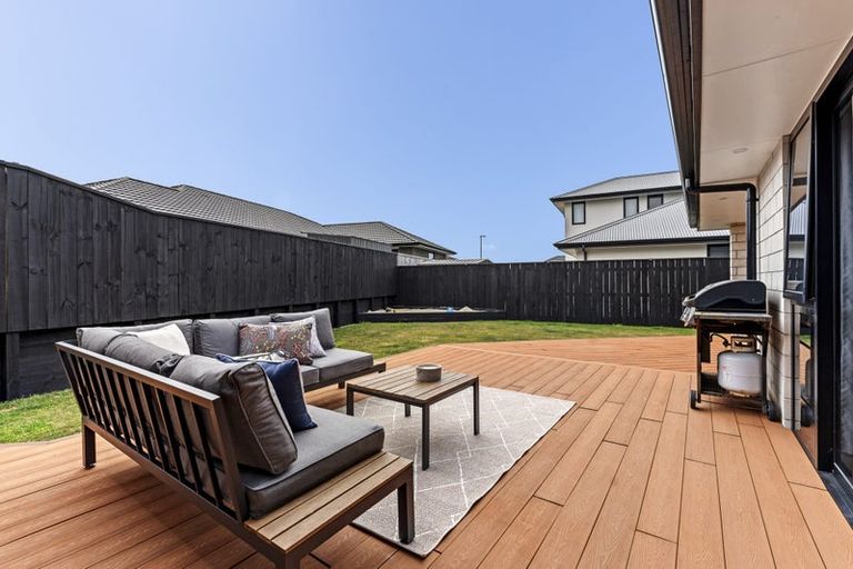 Photo of property in 25 Papawhero Drive, Bell Block, New Plymouth, 4312