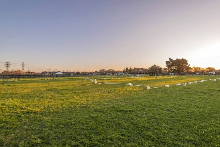 Photo of property in 43 Hawthornden Road, Avonhead, Christchurch, 8042